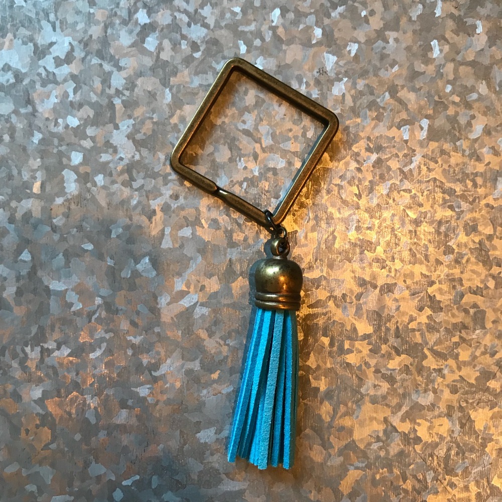 5/$35 😍 Square Bronze Blue Tassel Keychain 💙